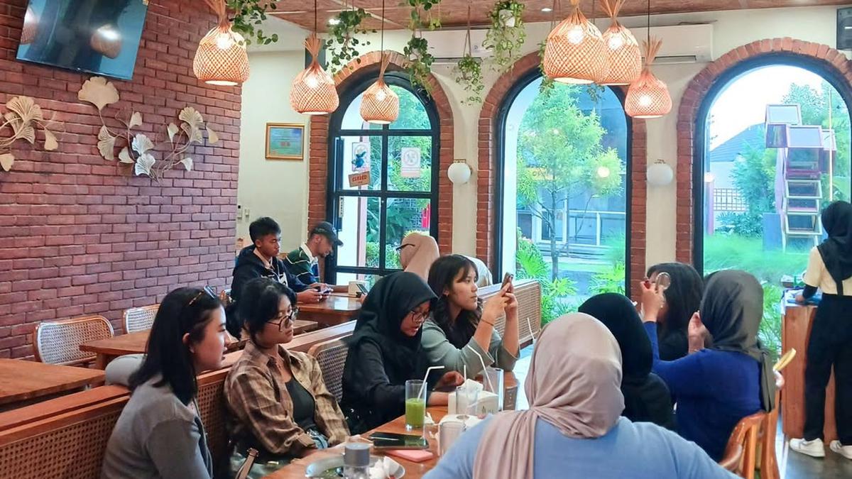 17 Tempat Makan Hits di Sentul 2025, Dari Masakan Tradisional hingga Kafe Instagramable dengan Nuansa Alam