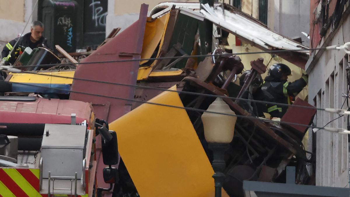 Tragedi Kecelakaan Kereta Funikular di Lisboa: 15 Meninggal, Puluhan Luka-luka