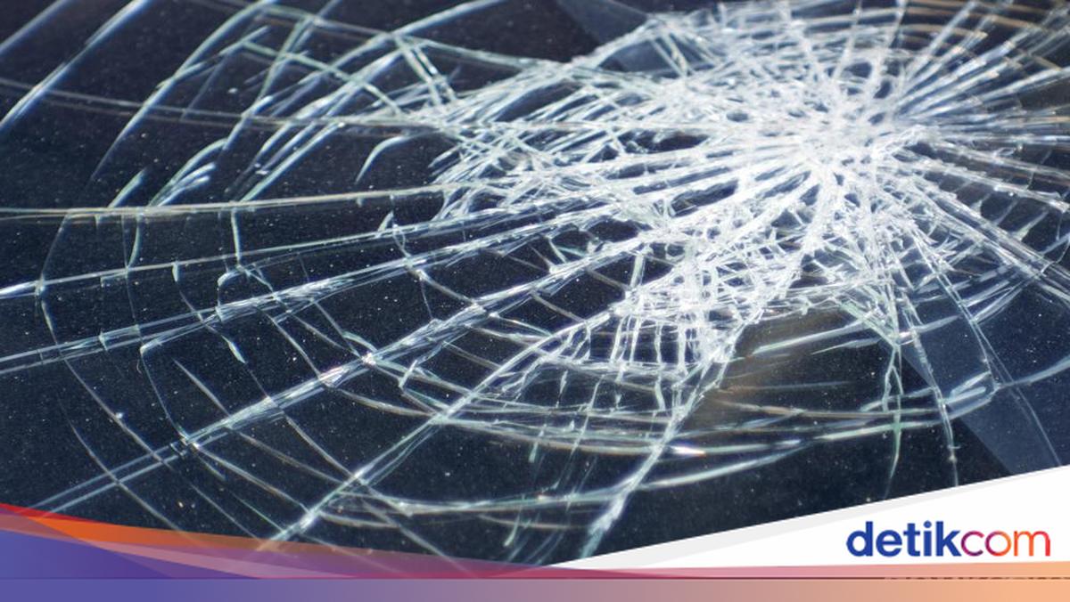 Pemotor Tewas Terlindas Minibus Setelah Gagal Nyalip di Tajur, Bogor