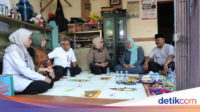 Menteri PPPA Berkunjung ke Rumah Duka Andika Lutfi Falah, Mohon Maaf atas Kehilangan Anak Bangsa dalam Demo DPR