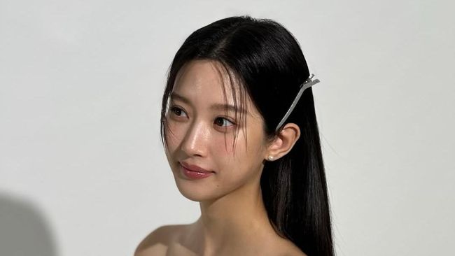 Moon Ga Young Resmi Jadi Duta Baru SK-II, Siap Sambut Kecantikan Alami