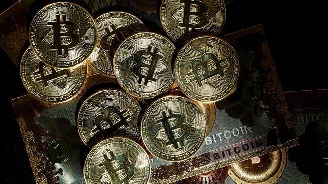 Heboh! Bitcoin Nganggur 14 Tahun Tiba-Tiba Transfer Rp149 Triliun, Ini Faktanya