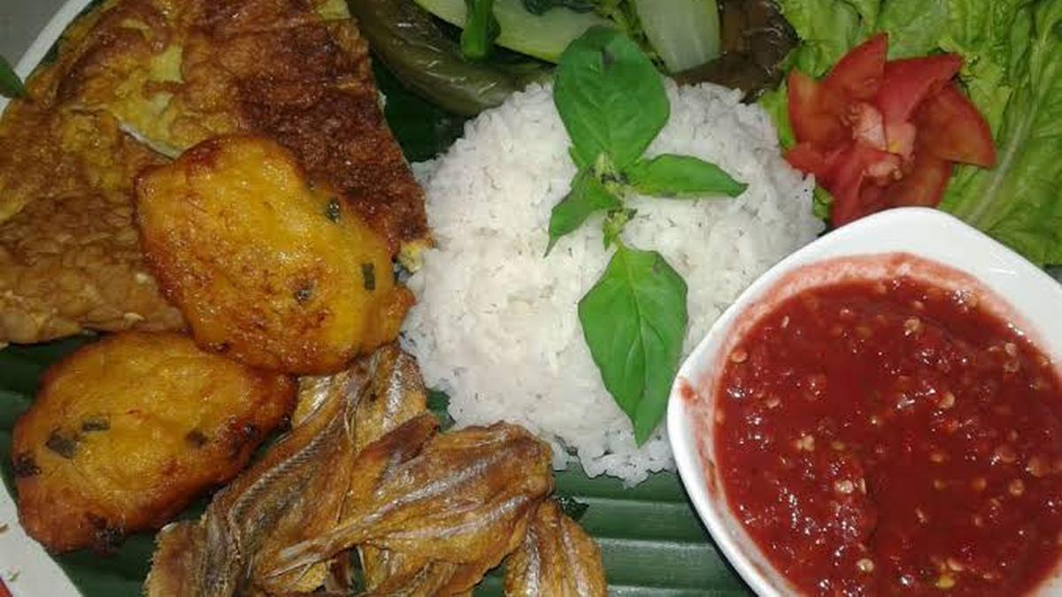 9 Spot Sego Tempong Paling Nendang di Banyuwangi untuk Dinikmati Tahun 2025